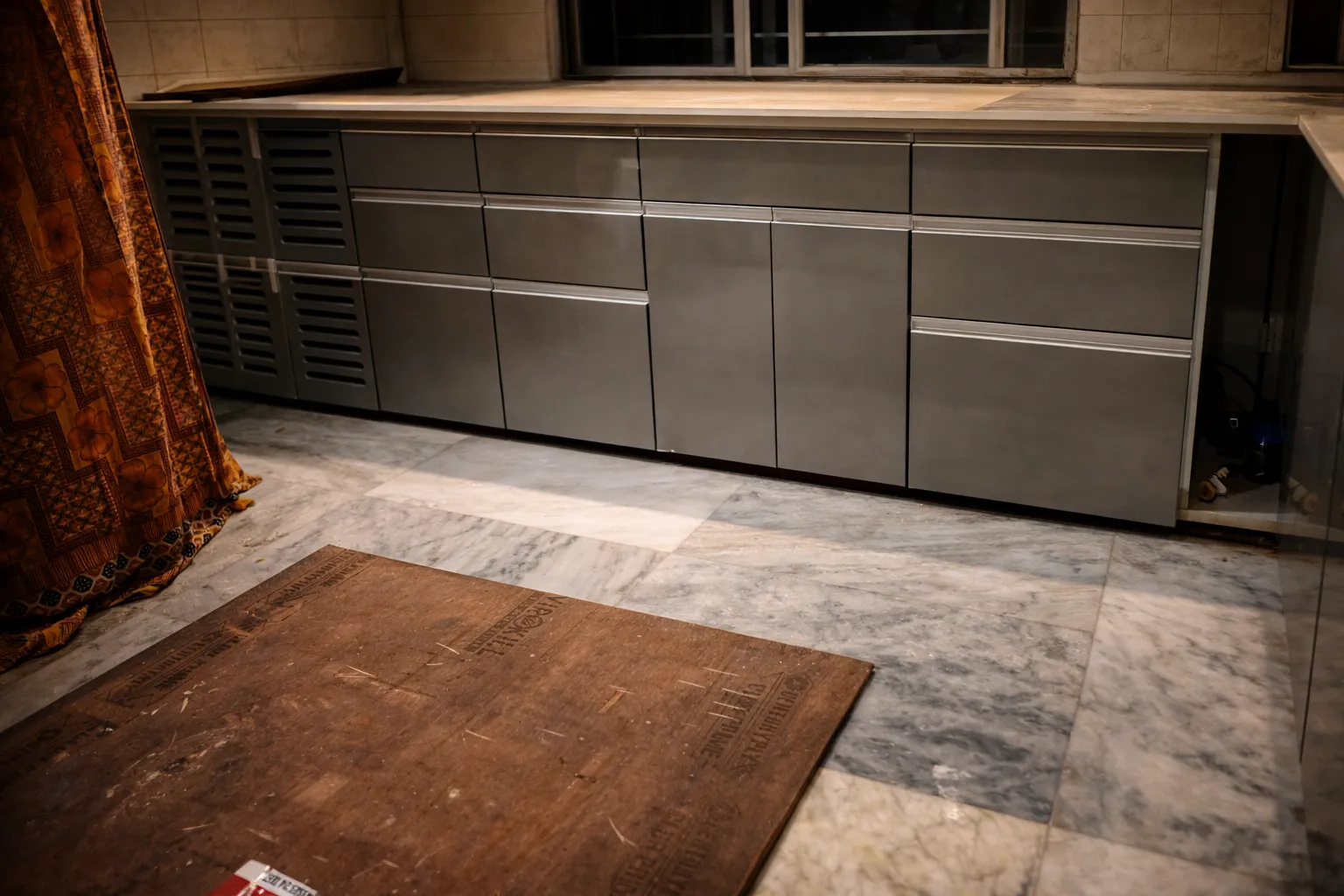 Top Brown Modular Wardrobe & Storage in Nayabad - Image 1